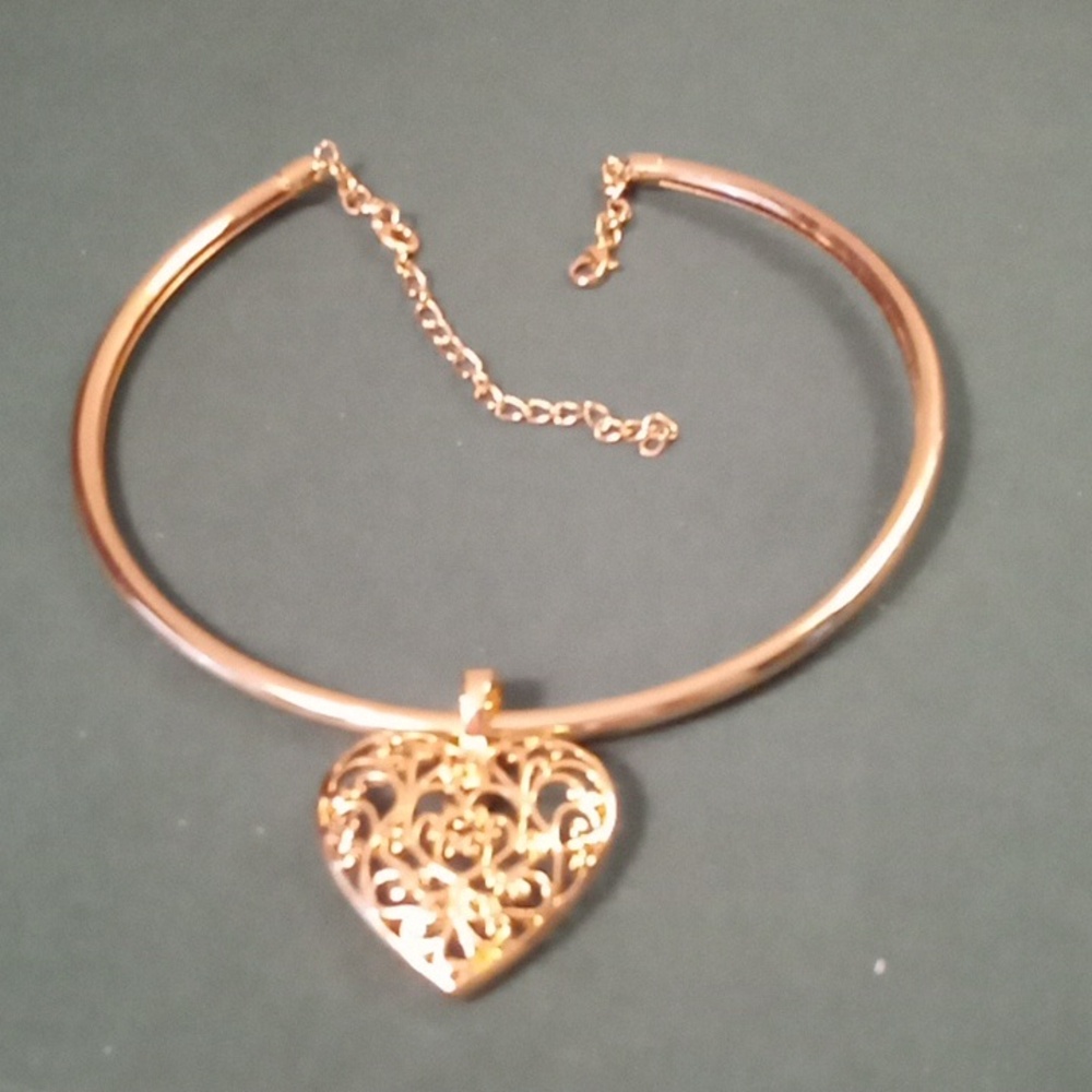 EUC Lot Of 4 Gold-Tone Statement Jewelry Including Choker, Peacock Pendant - Picture 3 of 10